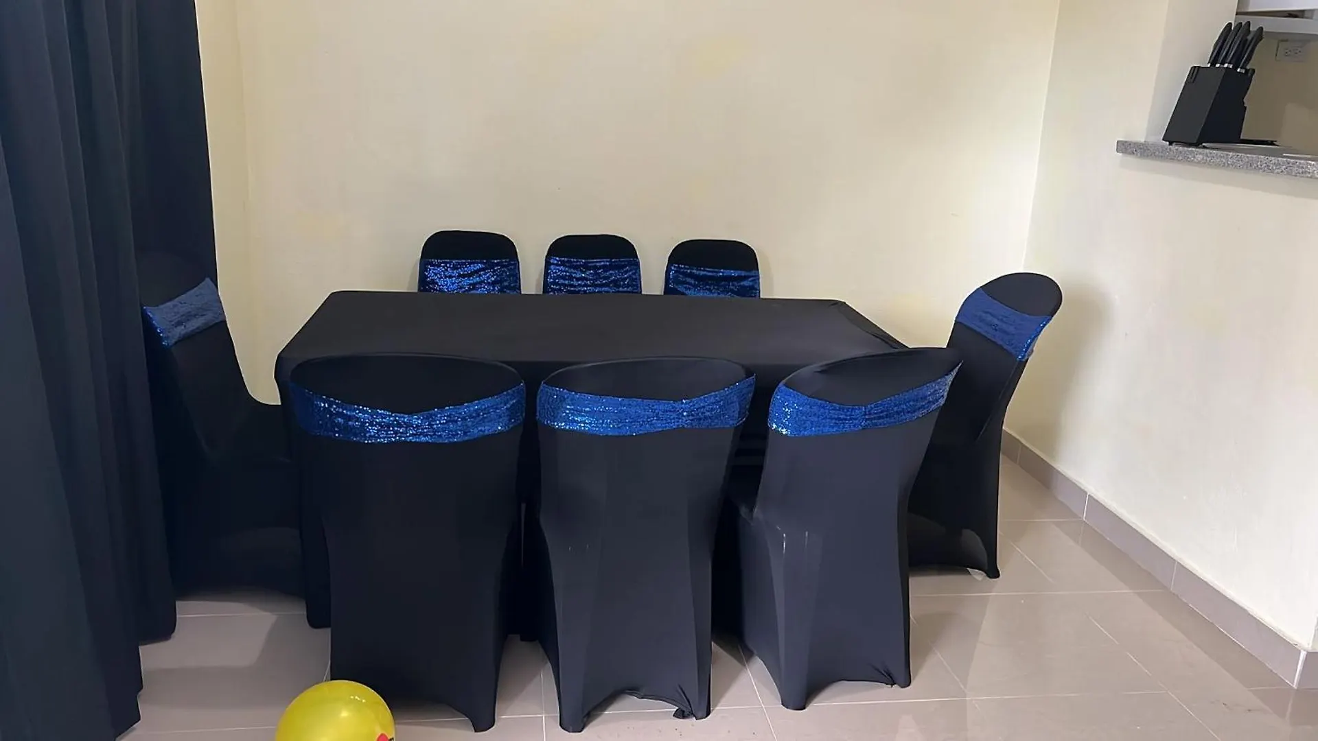 Centrally Located In El Pino La Vega, 10 People, Heated Pool Vila